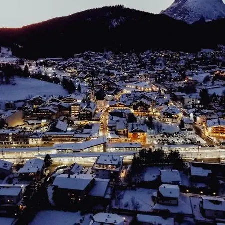 アパート Haus Cervelli By Monicare *